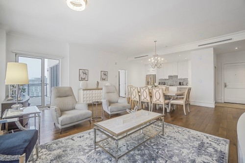 Salon - 901-3710 Boul. St-Elzear O., Laval (Chomedey), QC - Indoor Photo Showing Living Room