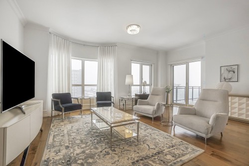 Salon - 901-3710 Boul. St-Elzear O., Laval (Chomedey), QC - Indoor Photo Showing Living Room