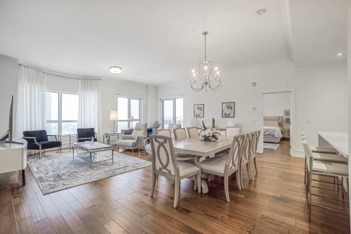 Salle à manger - 901-3710 Boul. St-Elzear O., Laval (Chomedey), QC - Indoor Photo Showing Other Room