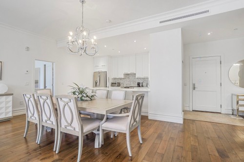 Salle à manger - 901-3710 Boul. St-Elzear O., Laval (Chomedey), QC - Indoor Photo Showing Dining Room