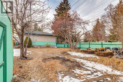 4313 30 Avenue Sw, Calgary, AB - Outdoor