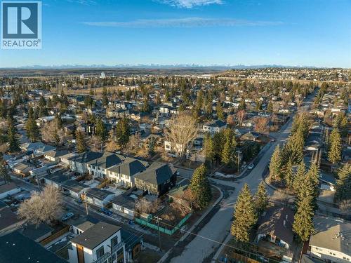 4313 30 Avenue Sw, Calgary, AB - Outdoor With View