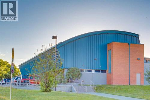 4313 30 Avenue Sw, Calgary, AB - Outdoor