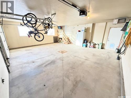 785 Washington Drive, Weyburn, SK - Indoor