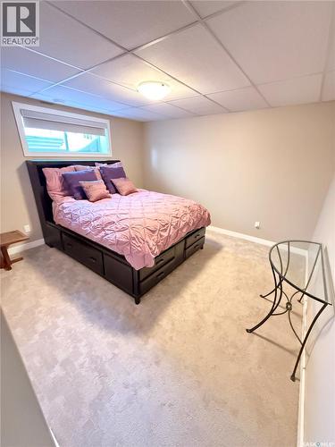 785 Washington Drive, Weyburn, SK - Indoor Photo Showing Bedroom