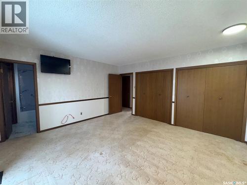 503 7Th Avenue W, Biggar, SK - Indoor