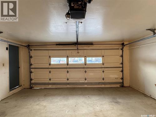 503 7Th Avenue W, Biggar, SK - Indoor Photo Showing Garage