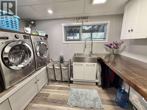 4487 Dick Road, Quesnel, BC - Indoor Photo Showing Laundry Room