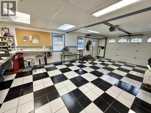 4487 Dick Road, Quesnel, BC - Indoor Photo Showing Garage