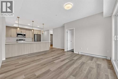 1410, 33 Carringham Gate Nw, Calgary, AB - Indoor Photo Showing Kitchen