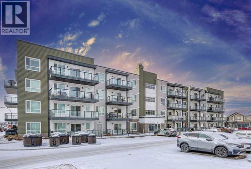1410, 33 Carringham Gate Nw, Calgary, AB - Outdoor With Balcony With Facade
