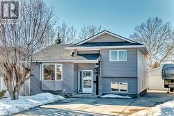 15 23 AvenueClose  Bowden, AB T0M 0K0