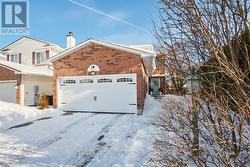25 WATERTON CRESCENT  Ottawa, ON K2M 1Y8