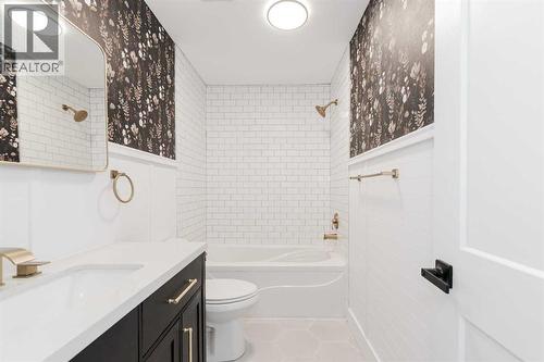 113 Bird Crescent, Fort Mcmurray, AB - Indoor Photo Showing Bathroom