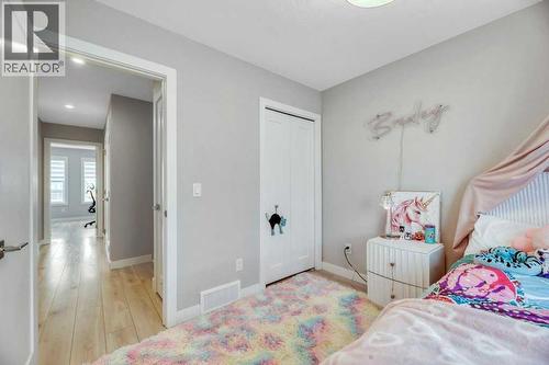121 Dawson Circle, Chestermere, AB - Indoor Photo Showing Bedroom