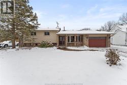 1935 CANARD DRIVE  Lasalle, ON N9J 2S7