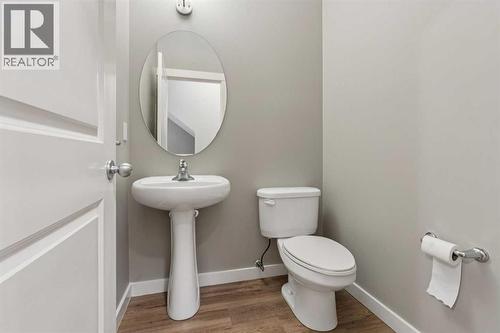 327 Panamount Point Nw, Calgary, AB - Indoor Photo Showing Bathroom