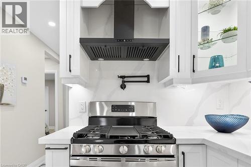 150 Brucedale Avenue E, Hamilton, ON - Indoor Photo Showing Kitchen
