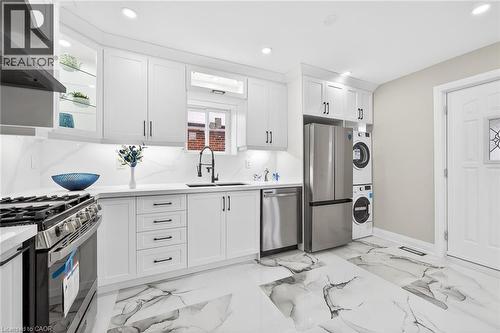 150 Brucedale Avenue E, Hamilton, ON - Indoor Photo Showing Kitchen With Stainless Steel Kitchen
