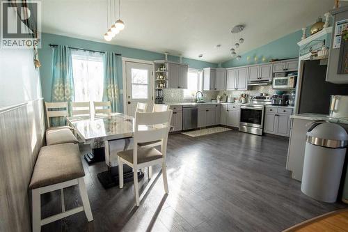 5018 42 Avenue, Taber, AB - Indoor