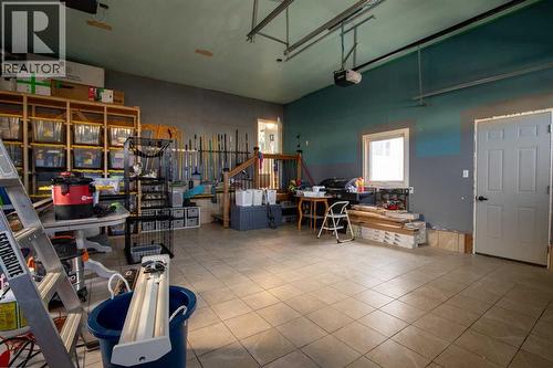 5018 42 Avenue, Taber, AB - Indoor