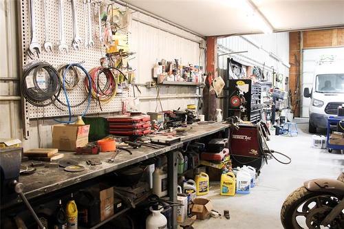 30110 31E Rd, Hanover Rm, MB 