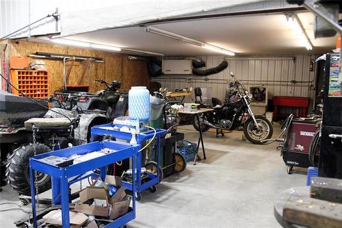 30110 31E Rd, Hanover Rm, MB 