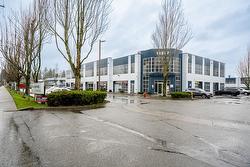 206 12877 76 AVENUE  Surrey, BC V3W 1E6