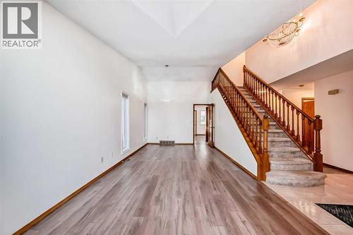 266 Edgepark Way Nw, Calgary, AB - Indoor Photo Showing Other Room