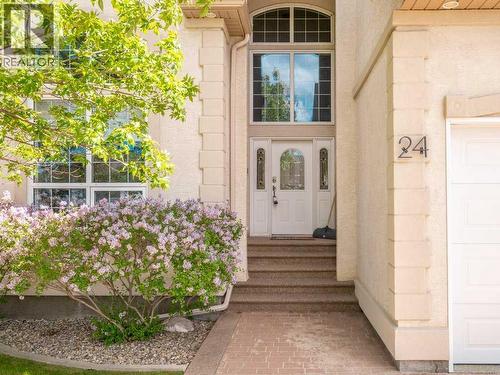 24 Fairmont Point S, Lethbridge, AB - Outdoor With Exterior