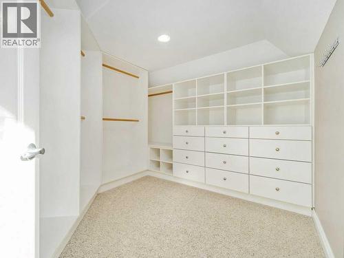 24 Fairmont Point S, Lethbridge, AB - Indoor Photo Showing Other Room