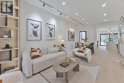 192 WAVERLEY ROAD  Toronto, ON M4L 3T3