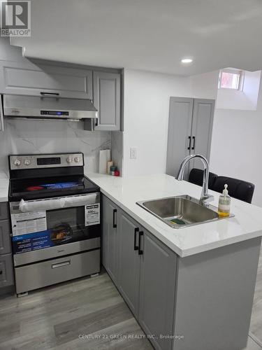 (Basement) - 3660 Partition Road, Mississauga, ON - Indoor Photo Showing Kitchen With Upgraded Kitchen