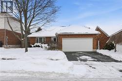5 LININGTON Trail  Dundas, ON L9H 6Z5