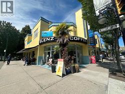 935 DENMAN STREET  Vancouver, BC V6G 2L9