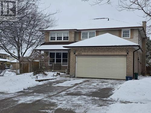 660 WHISTLER DRIVE N  Oshawa, ON L1J 7N7