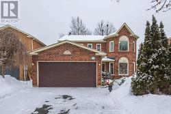 15 CARMICHAEL DRIVE  Whitby, ON L1N 9A4