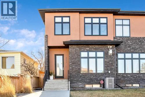 Fantastic Curb Appeal! - 303 30 Avenue Ne, Calgary, AB - Outdoor