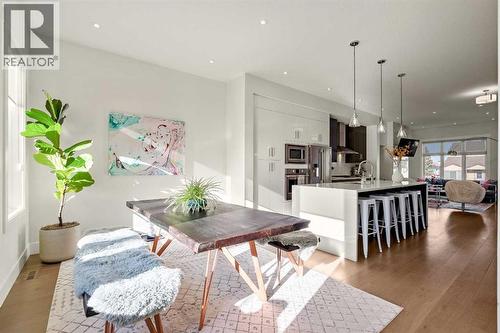 Large South Exposure Windows - 303 30 Avenue Ne, Calgary, AB - Indoor