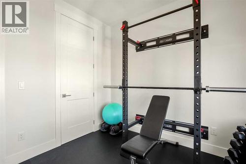 Walk-in Closet W/ Built-in Shelving - 303 30 Avenue Ne, Calgary, AB - Indoor