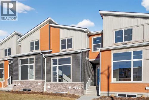 2230 Bayview Drive  Airdrie, AB T4B 5N4