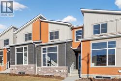 2230 Bayview Drive  Airdrie, AB T4B 5N4