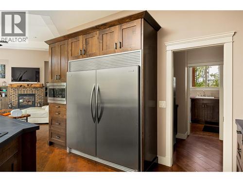 4284 Jaud Road, Kelowna, BC - Indoor Photo Showing Kitchen