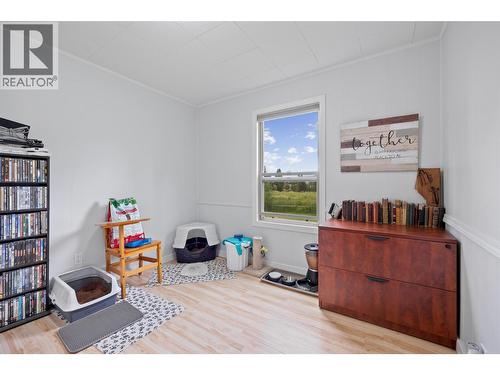 4284 Jaud Road, Kelowna, BC - Indoor