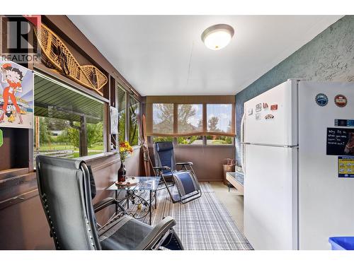 4284 Jaud Road, Kelowna, BC - Indoor