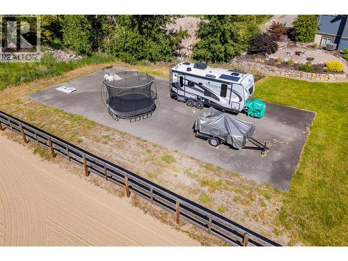 4284 Jaud Road, Kelowna, BC - Outdoor
