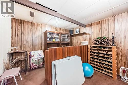 2205 80 Avenue Se, Calgary, AB - Indoor Photo Showing Other Room