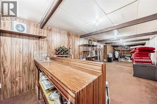 2205 80 Avenue Se, Calgary, AB - Indoor Photo Showing Other Room