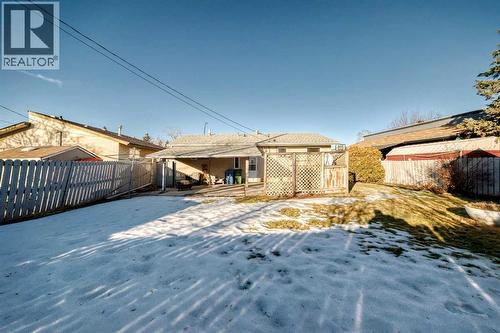 2205 80 Avenue Se, Calgary, AB - Outdoor