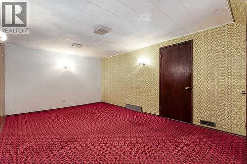 3387 Breton Close Nw, Calgary, AB - Indoor Photo Showing Other Room